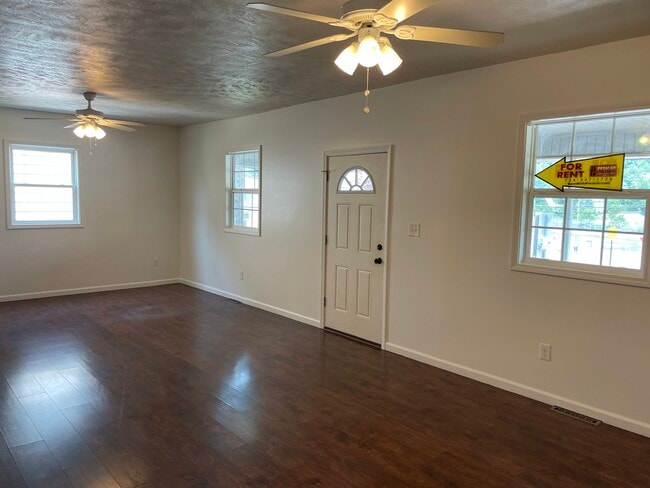 Building Photo - 904 Penn Avenue, Unit 1