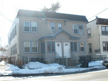 Building Photo - 1171-1173 W Front St