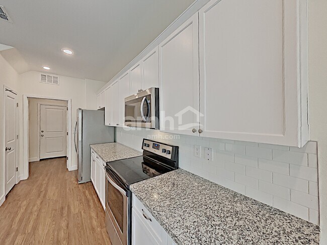 Foto del edificio - 9283 Opal Bay Ct