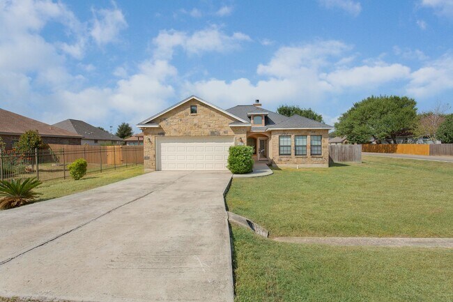 Foto del edificio - Beautiful custom home ready for asap move ...