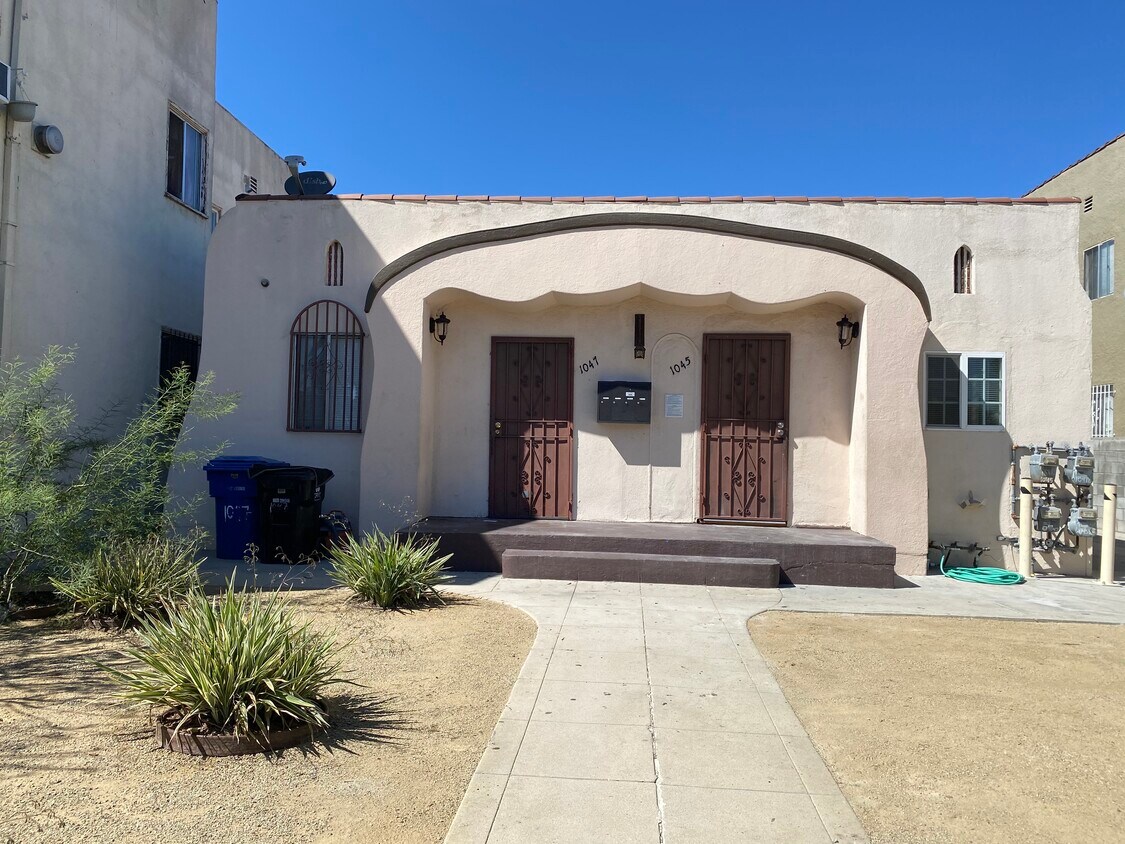 Exterior - 1045 Browning Blvd