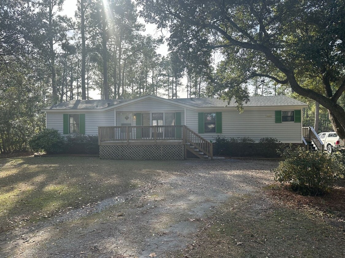 109 Longleaf Dr, Swansboro, NC 28584 House Rental in Swansboro, NC