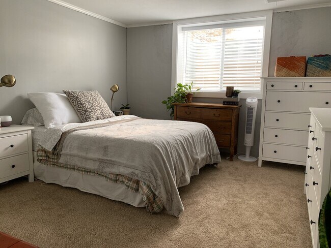 Building Photo - 3149 Winnetka Ave N