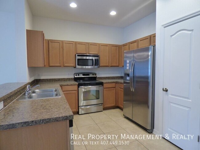 Foto del edificio - Beautiful 3 BR / 2.5 BA Winter Park Townhouse