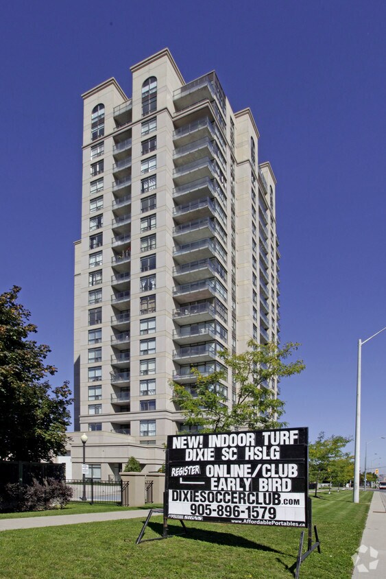 Tuscany Gates Condos Apartments 220 Forum Dr Mississauga, ON