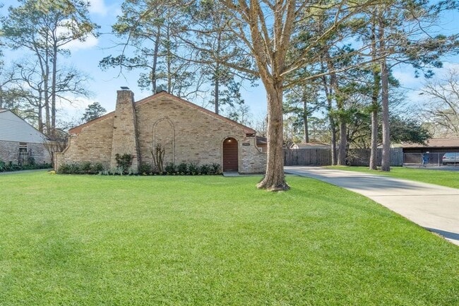 Building Photo - 29031 Elmwood Dr