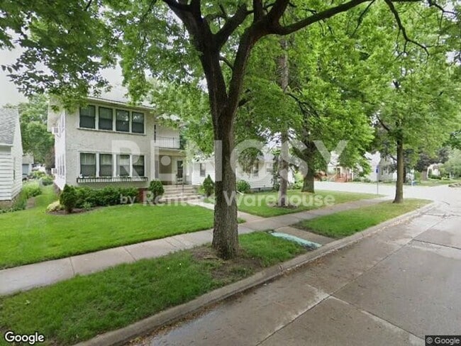Building Photo - 2354 Benjamin St NE