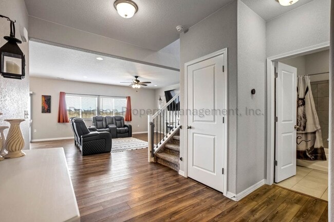 Photo - 8747 Bynum Dr House