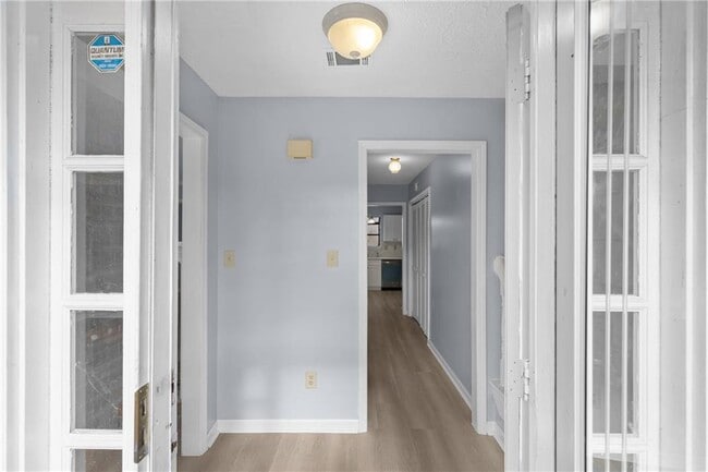 Foto del edificio - 253 Triple Oaks Dr