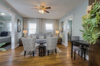 Building Photo - 3721 Broadway Blvd