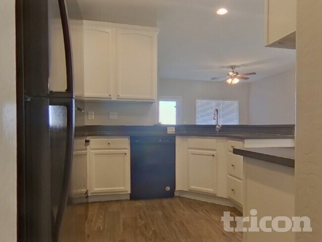 Foto del edificio - 11638 W Jackson St