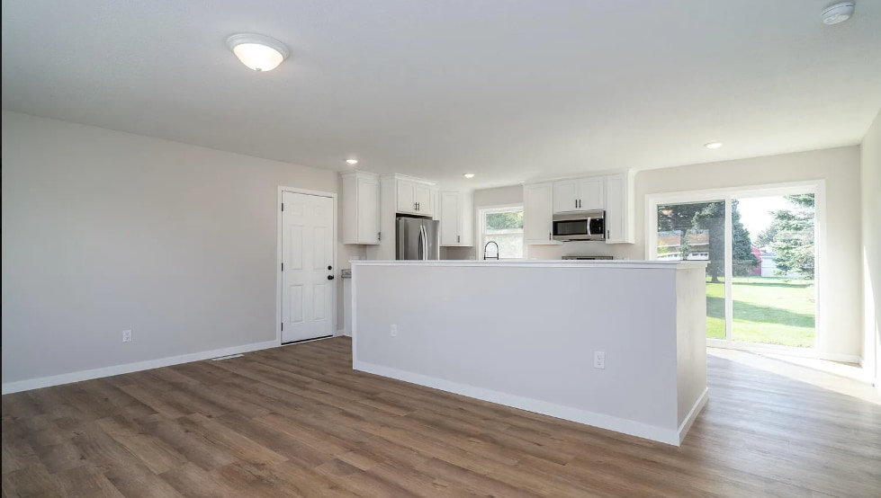 Building Photo - 2503 Crescent Dr