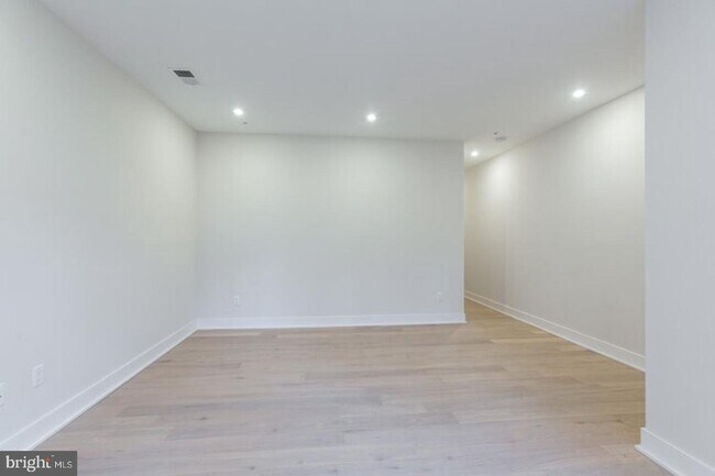Foto del edificio - 3012 Q St NW