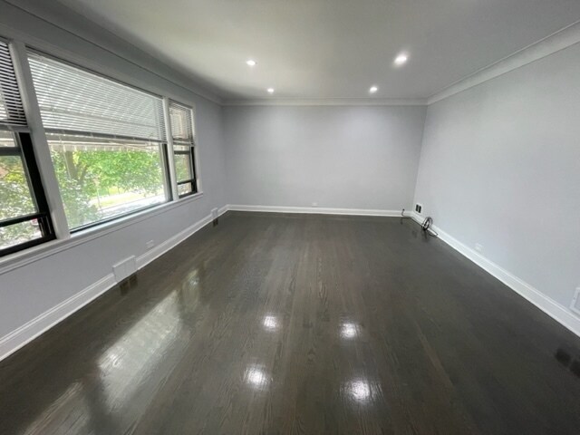 Foto del edificio - 2924 W Summerdale Ave