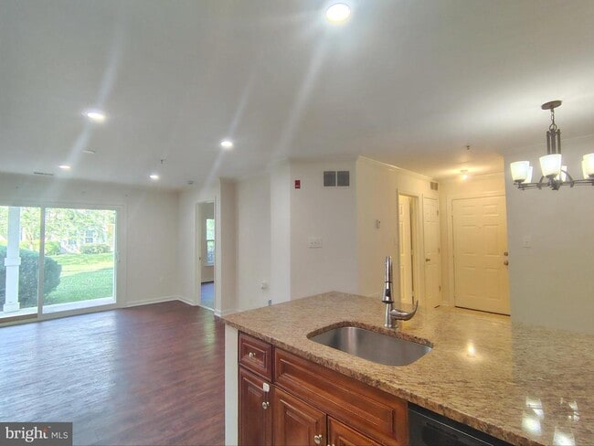 Building Photo - 17701 Kilmarnock Terrace