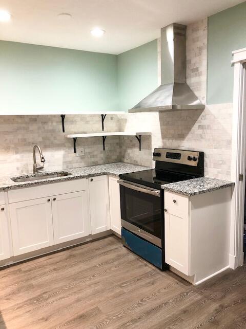 Building Photo - 23 S Lakeside Dr