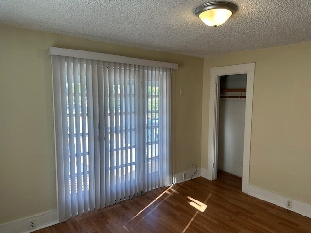 Foto del edificio - Modesto 1 Bedroom 1 Bathroom Apartment