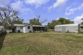 Building Photo - 1805 N Taylor Rd
