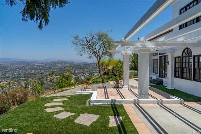 Building Photo - 4 br, 3 bath House - 83 Marbella