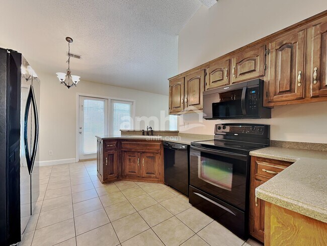 Foto del edificio - 721 Mize Farm Ct