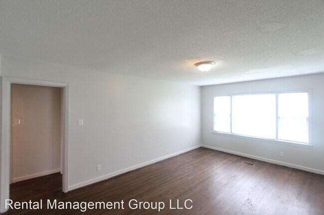 Foto del edificio - 3 br, 1 bath House - 7344 Paris Avunue