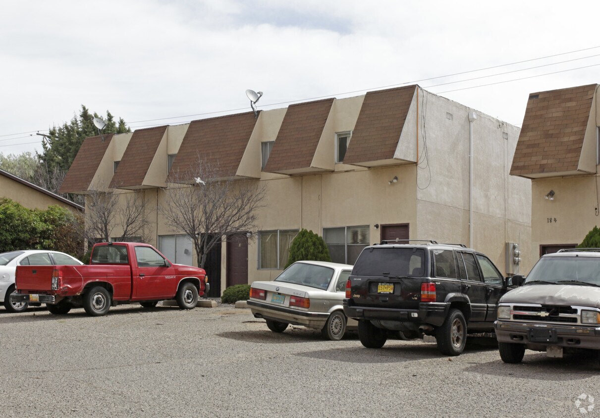 Building Photo - 180-188 NE Monte Largo NE