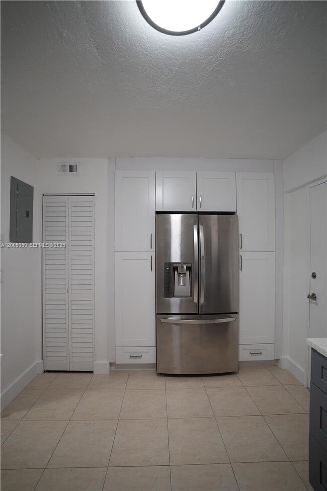 Building Photo - 6801 SW 147th Ave