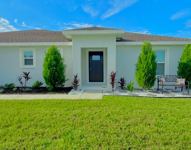 Building Photo - 2139 Sutton Ridge Ave