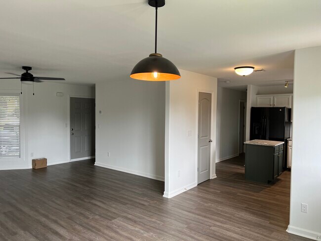 Foto del edificio - 242 Katydid Dr