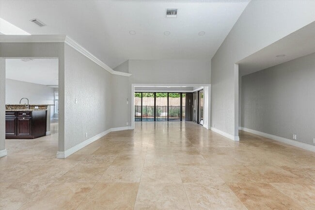 Photo - 1598 SW 5th Avenue Unit House