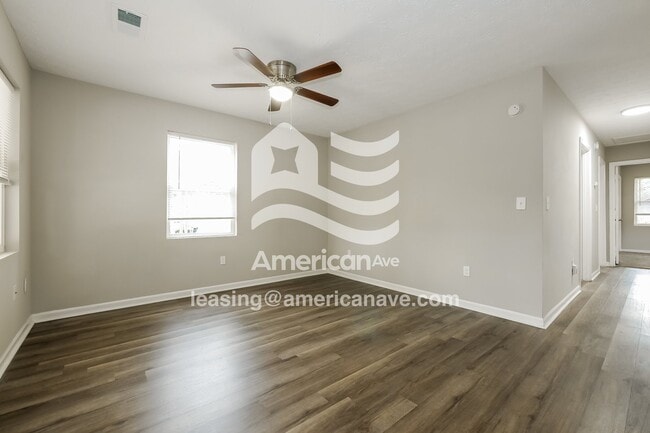 Foto del edificio - 611 Brown Ave