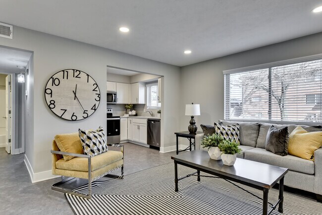 Foto del edificio - 4702 Wakeley St