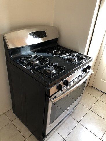 Stainless Gas Range - 5549 Costello Ave