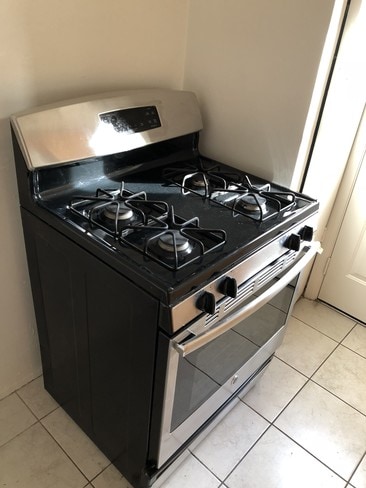 Stainless Gas Range - 5549 Costello Ave