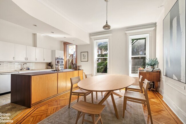 Building Photo - NORTH SLOPE PENTHOUSE