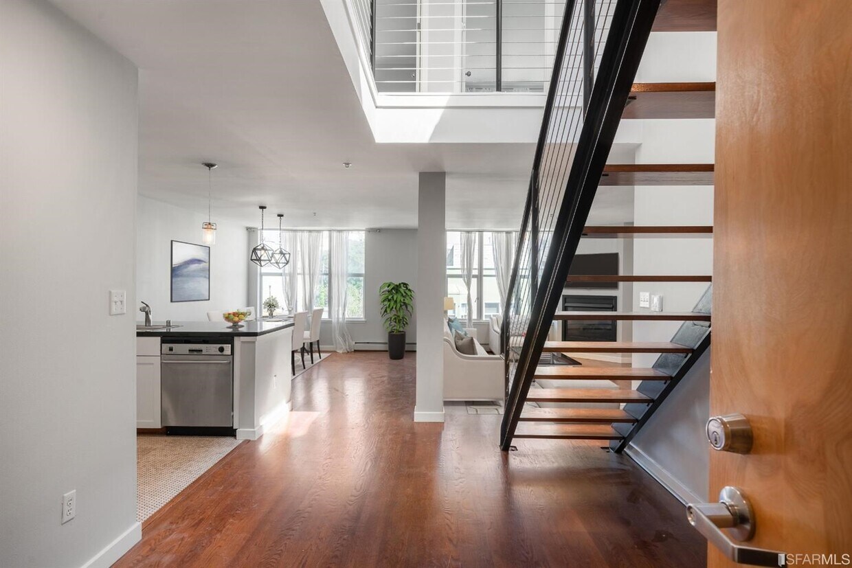 Foto principal - 1720 Clay St
