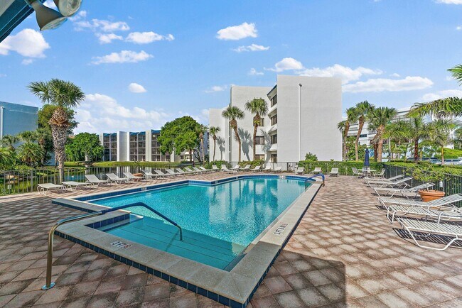 Foto del edificio - 1605 S US Hwy 1