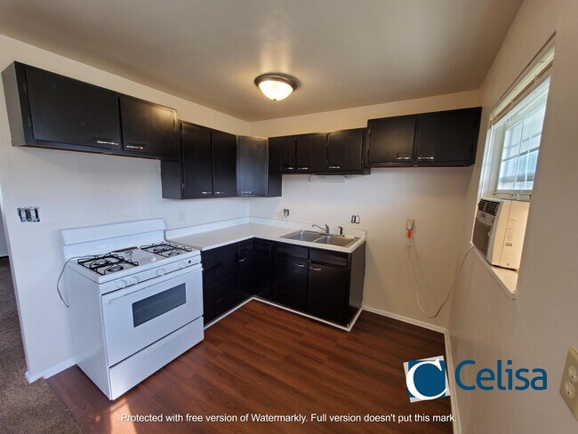 Building Photo - 2621 Carver Ct