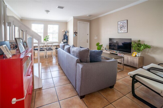 Foto del edificio - 5580 NW 107th Ave