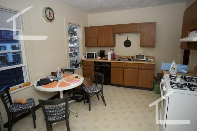 Foto del edificio - 39 Coolidge Rd