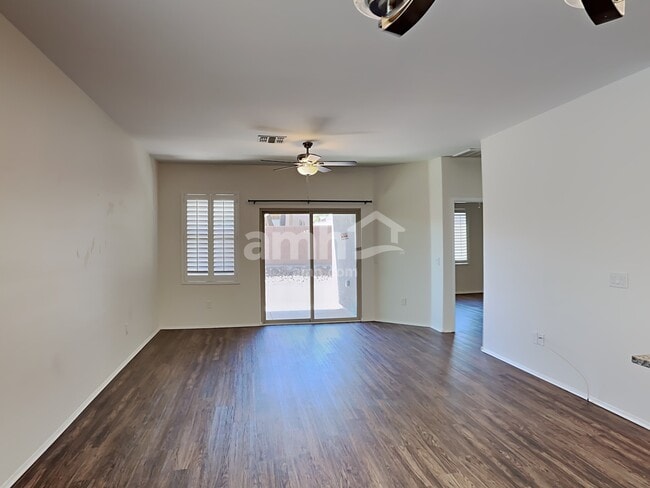 Building Photo - 980 E Bottomlands Lane