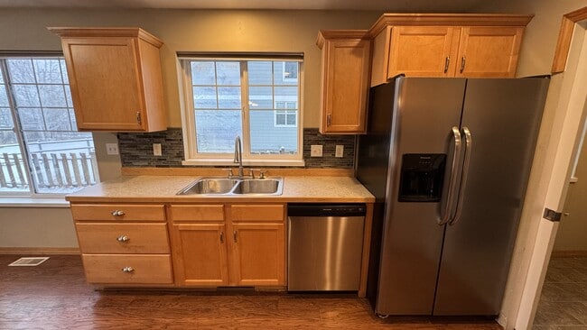 Foto del edificio - 3003 Oliver St