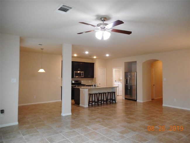 Foto del edificio - 8114 Summer Lake Pass Ln