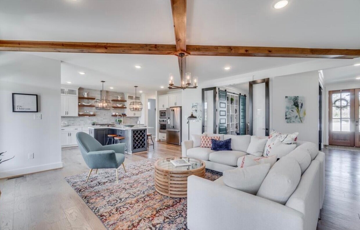 Building Photo - 3718 Graythorne Dr