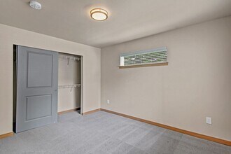 Interior Photo - Insignia