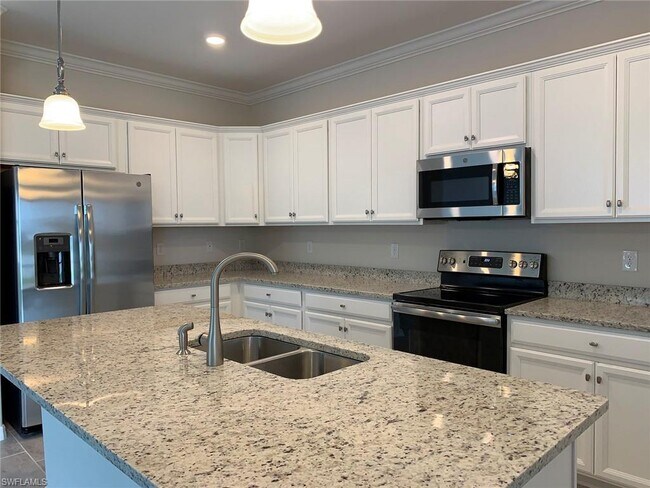 Foto del edificio - 17325 Ashcomb Way