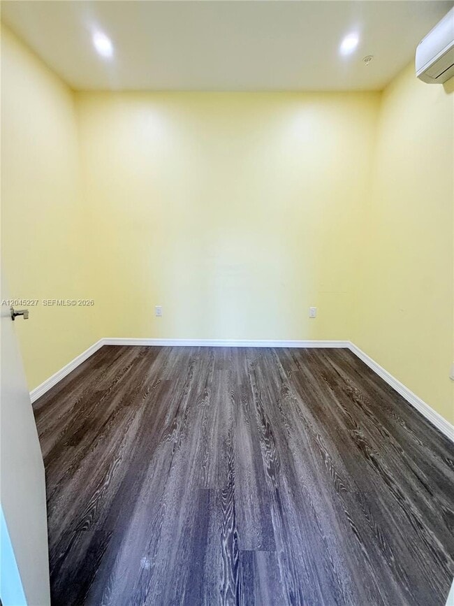 Foto del edificio - 4630 SW Keats St