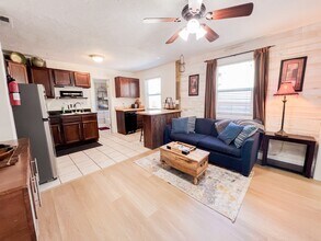 Building Photo - 333 E 700 S