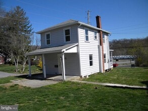 Building Photo - 801 S Reading Ave