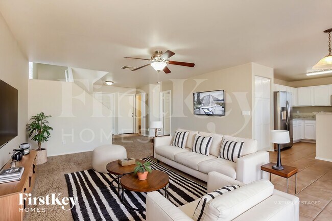 Foto del edificio - 850 S 223rd Ln